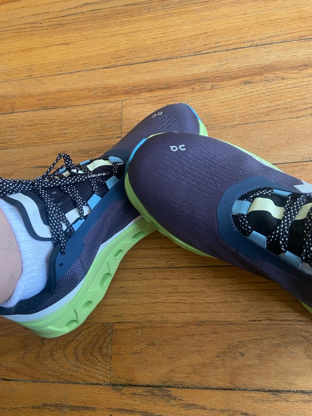 On Running Black Sneaker with White Insole Logo by the way they are grey